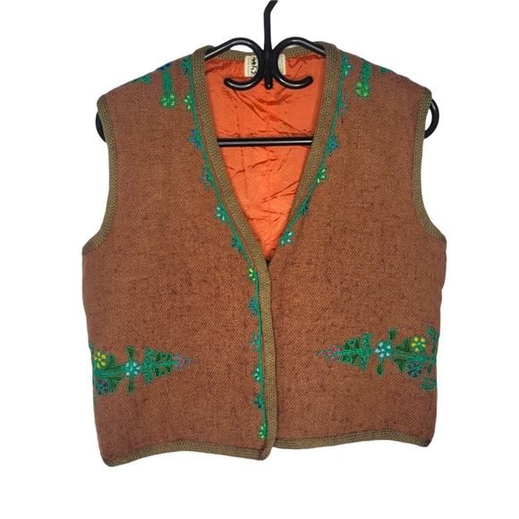 Vintage brown wool vest with embroidery - Picture 6 of 16